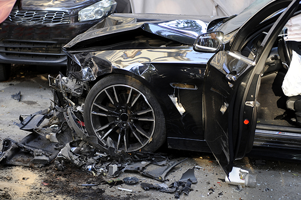 we help with car collision repair and provide warranty